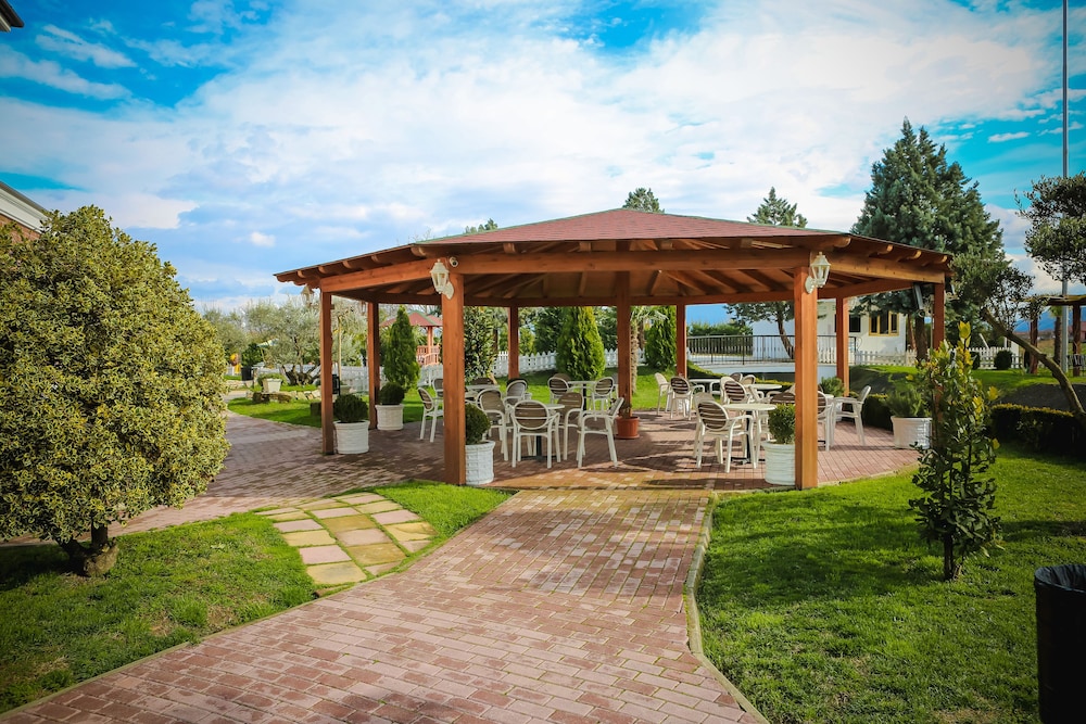 Garden Land Resort 47/50