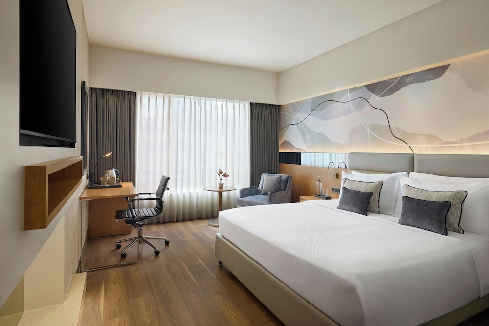 PREMIUM, KING BED, MOUNTAIN VIEW