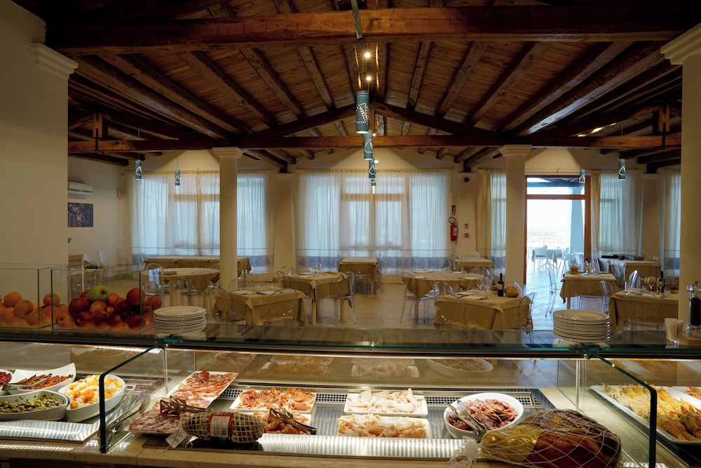 Gh Santina Resort And Spa 28/41