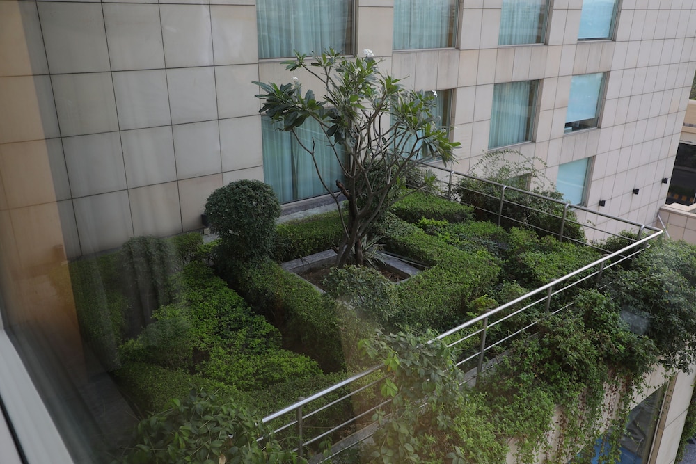 Radisson Blu Hotel Nagpur 69/70