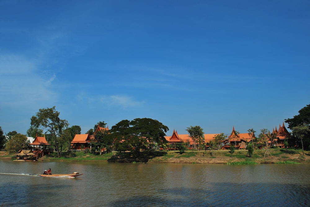 Ayodhara Village 20/40