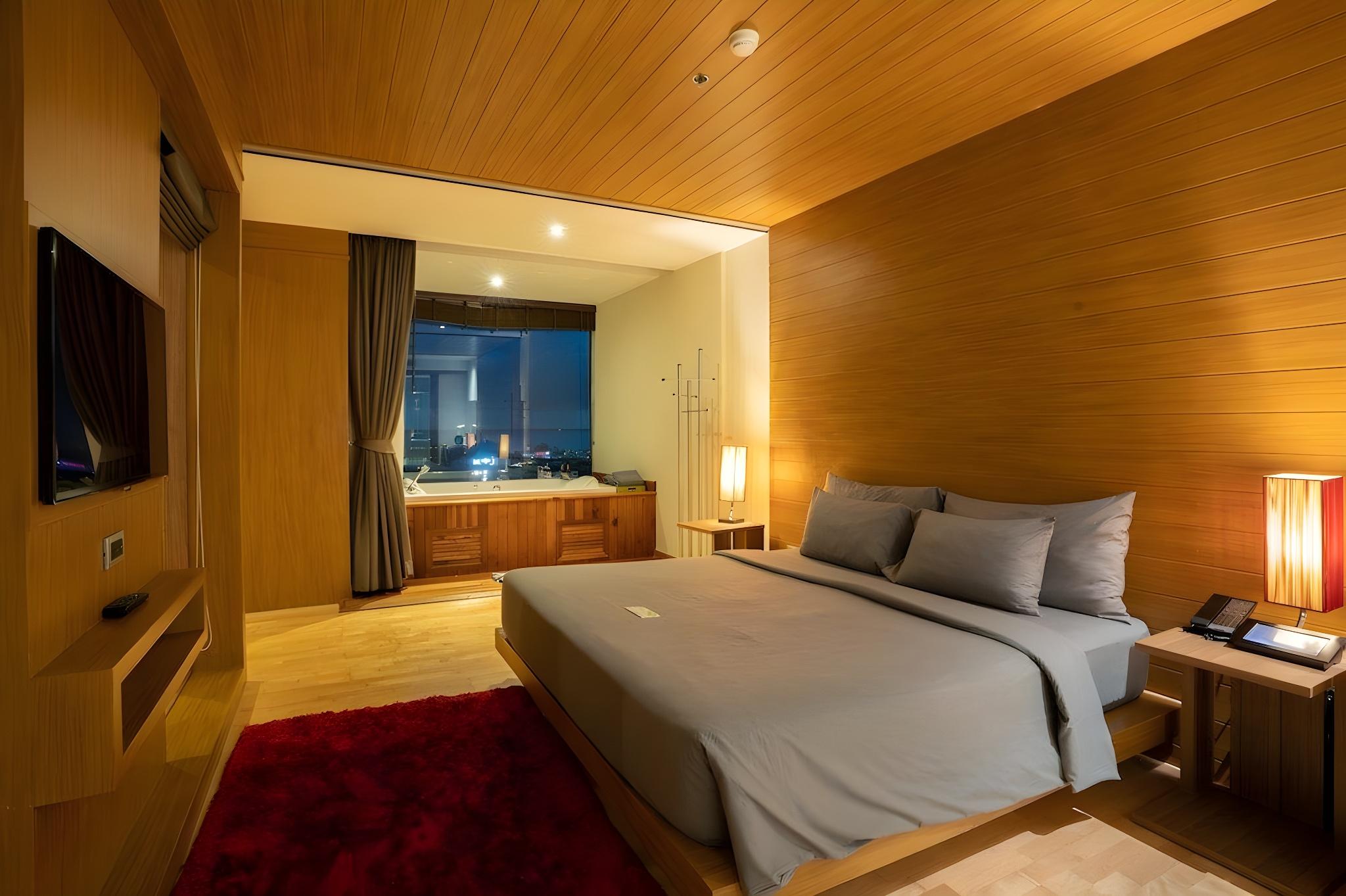 Sense, Suite, Double Bed