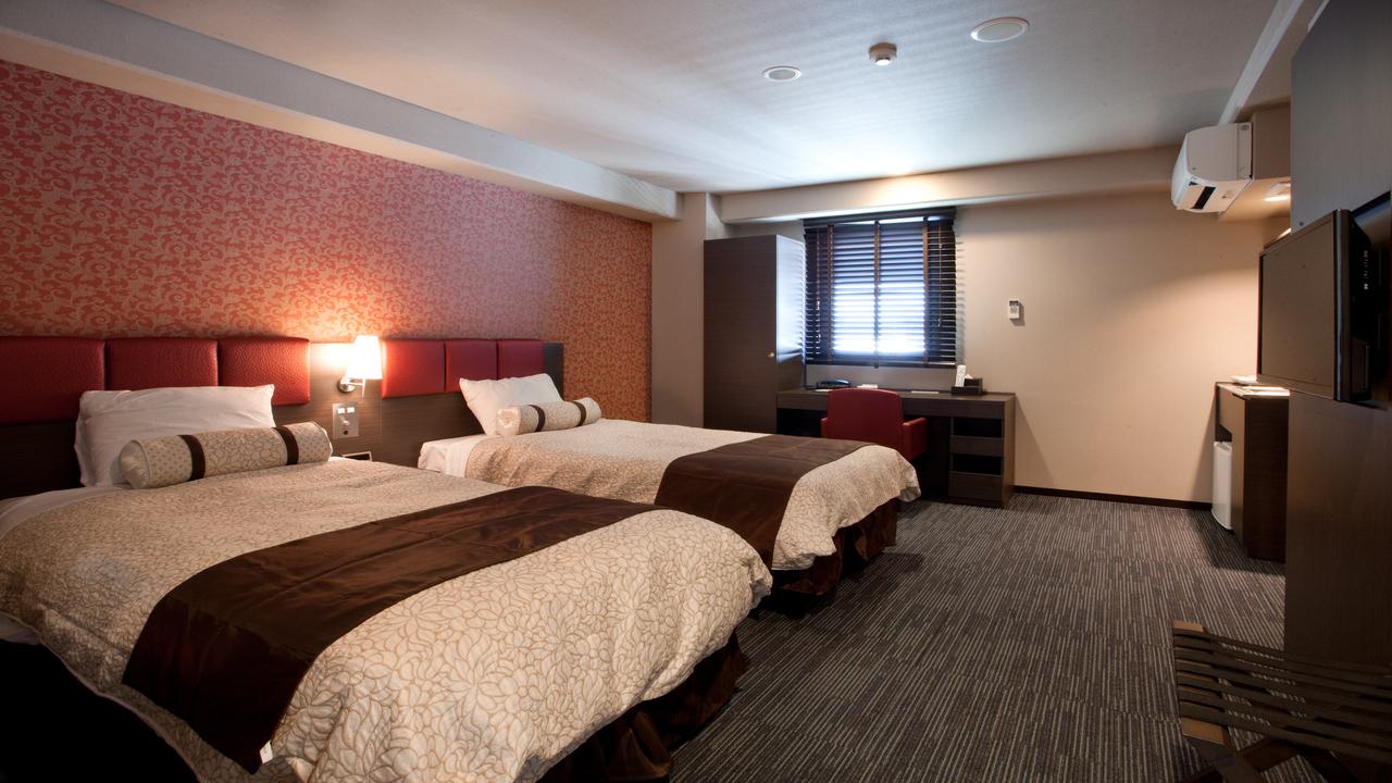 Space, Comfortable, Mini, Deluxe, Twin Beds, Kitchen