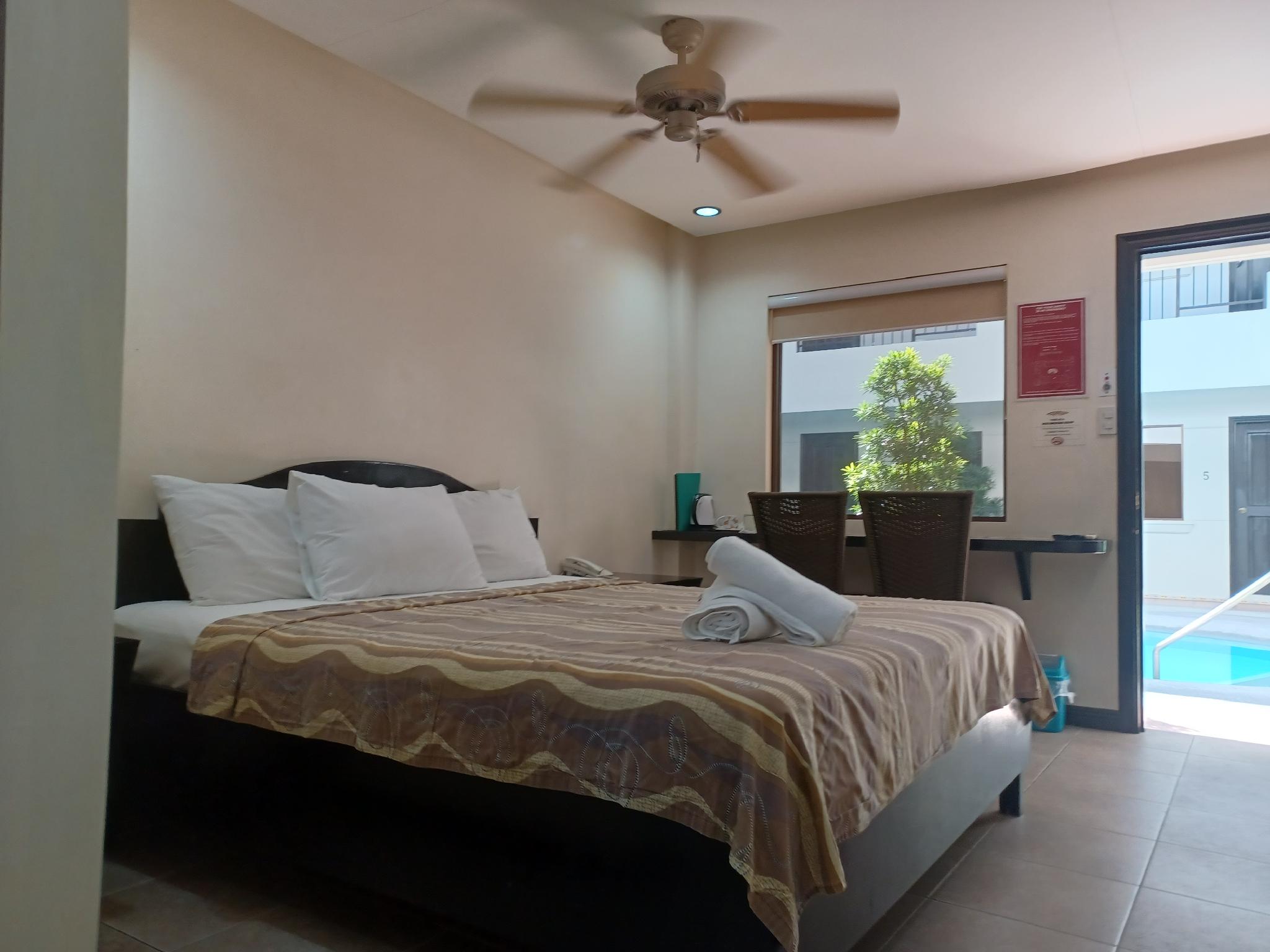 Room, Pool Side, Ground Floor