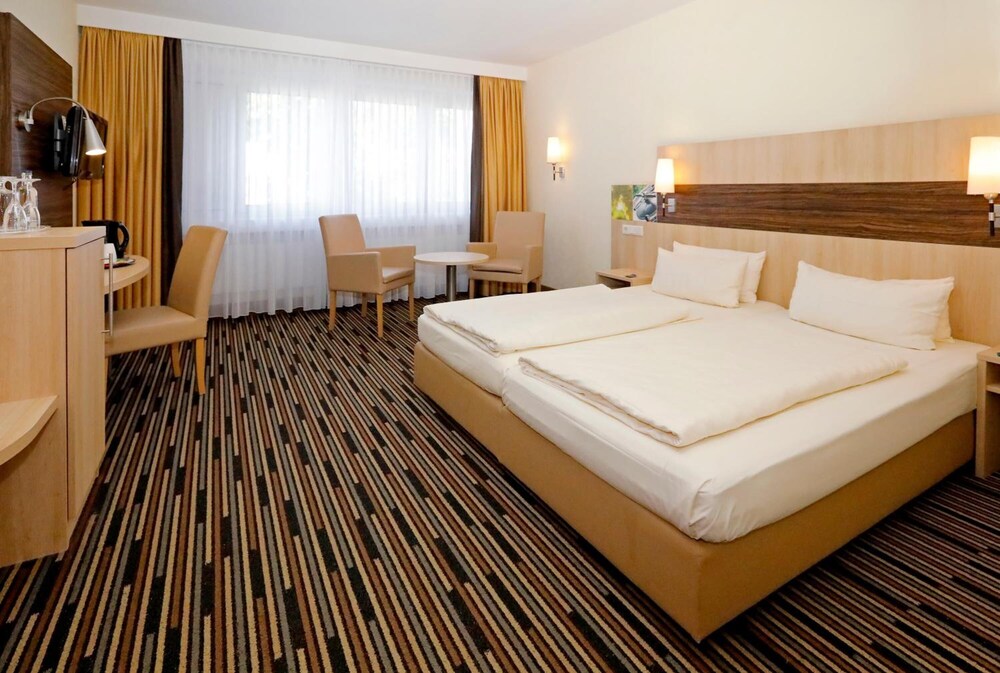 Kurpark-Hotel Bad Durkheim 8/43