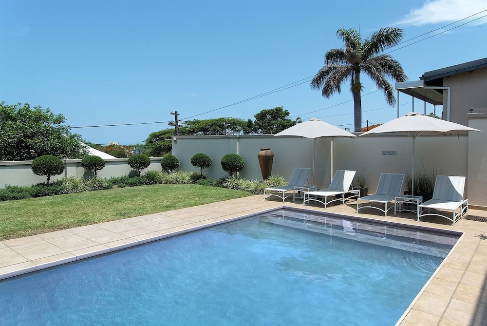 Ushaka Manor Guest House 28/37