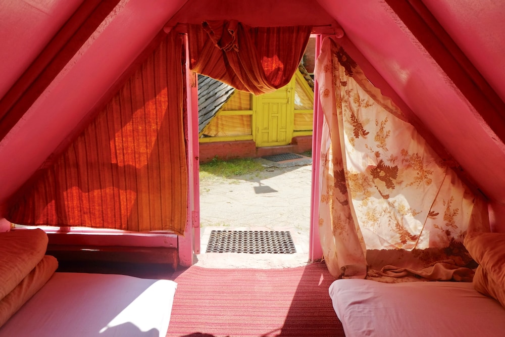 Hotel At The End Of The Universe 19/50