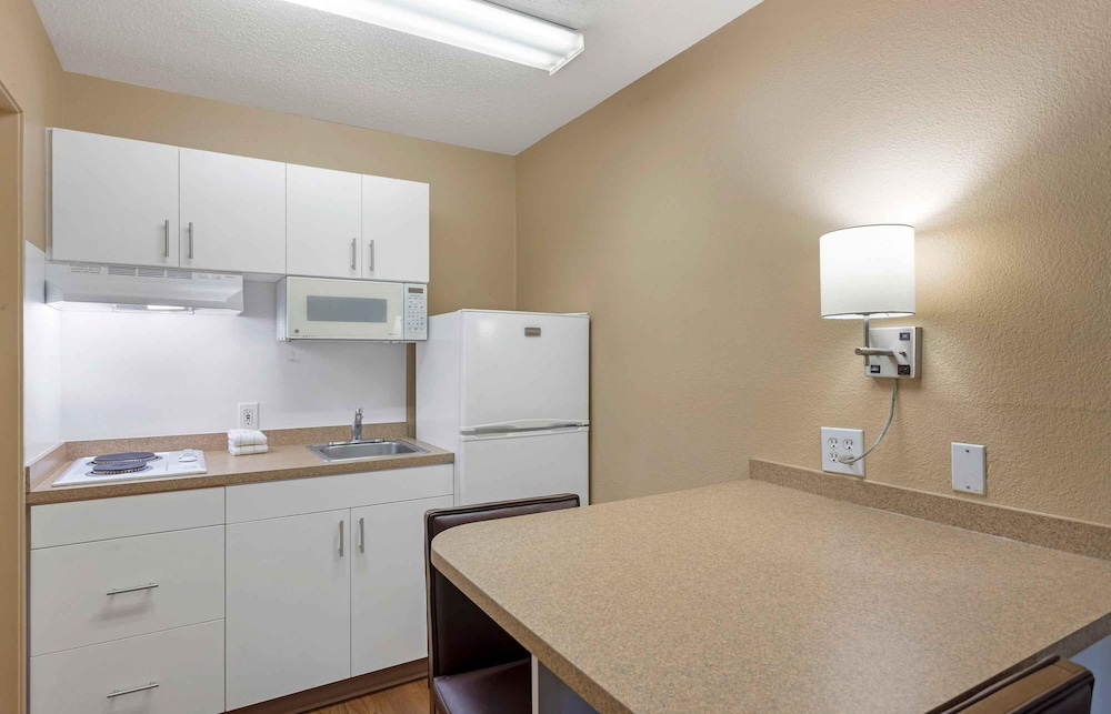 Extended Stay America - San Antonio - Airport 41/56