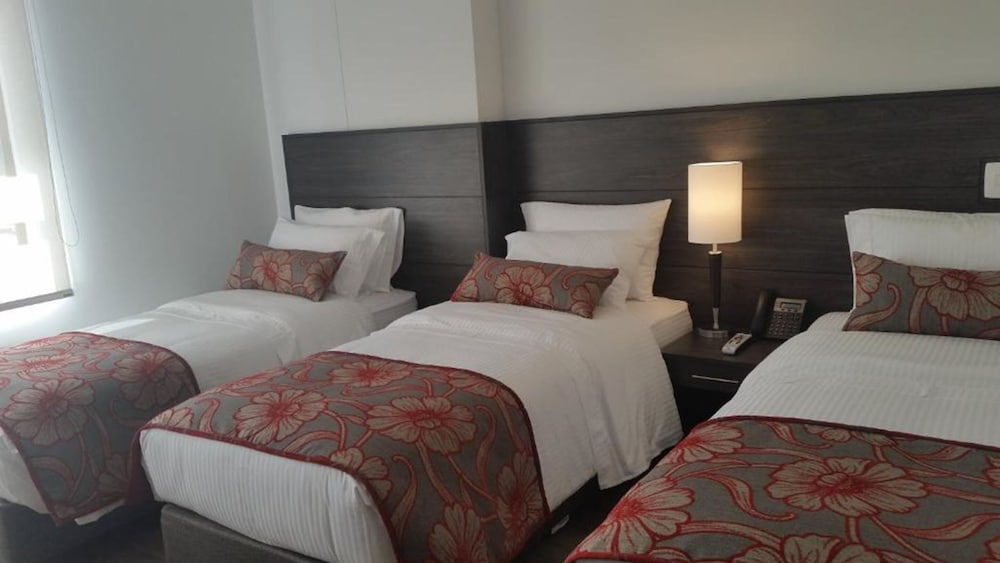 AZ HOTEL 35/60