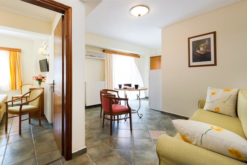 Andreolas Luxury Suites 52/72
