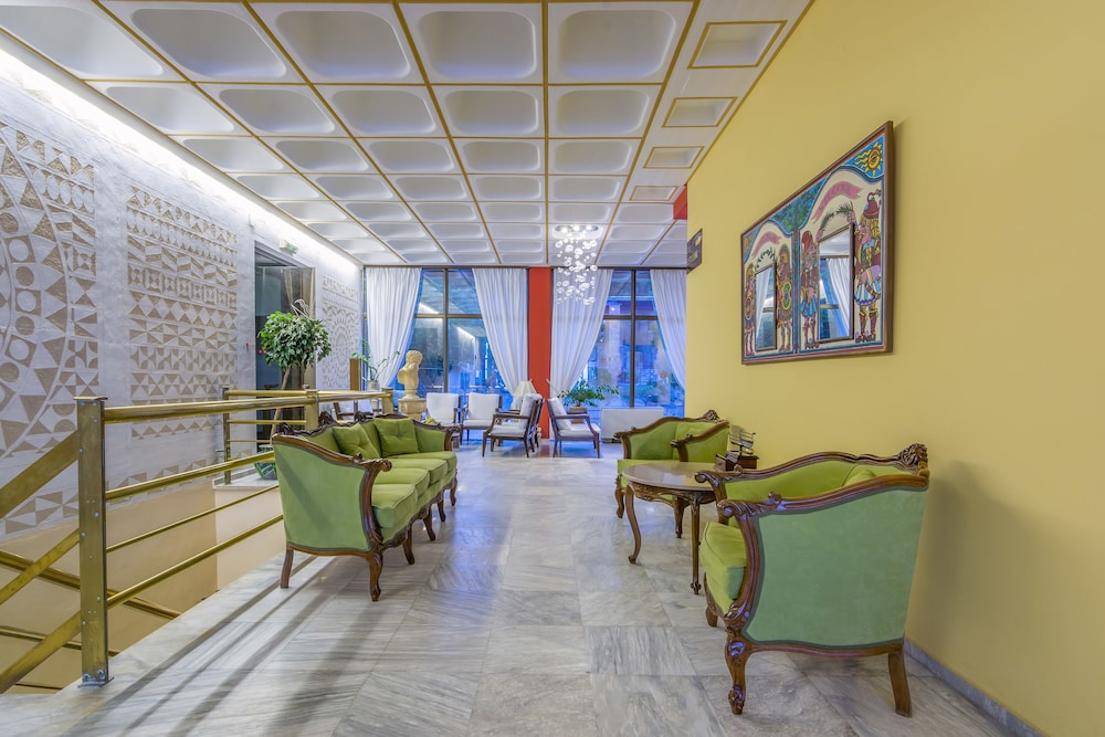 Golden Sand Hotel 43/65