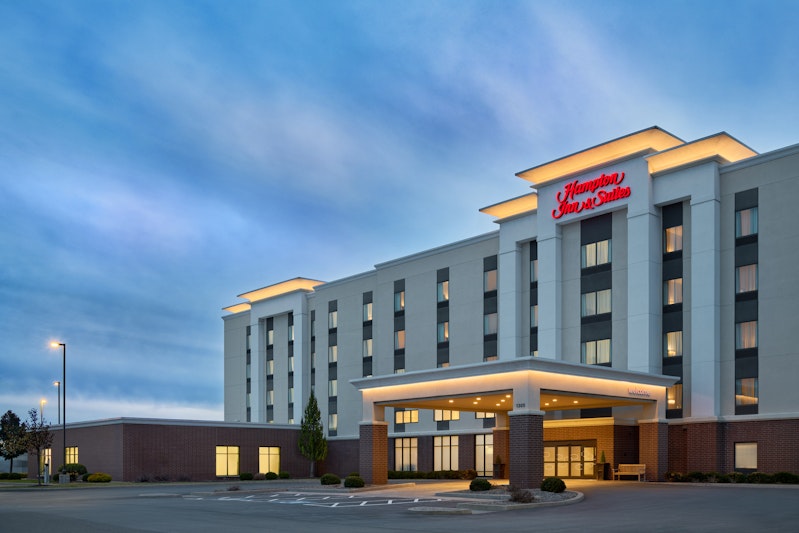 Hampton Inn Suites Syracuse North Airport Area 61/64