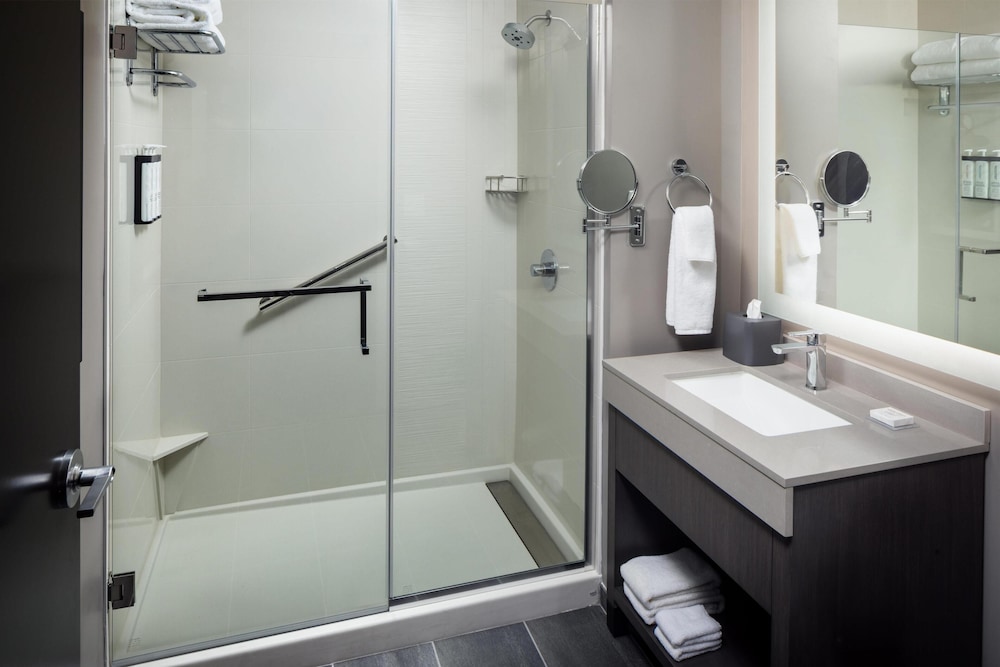 Hyatt House Destin 50/50