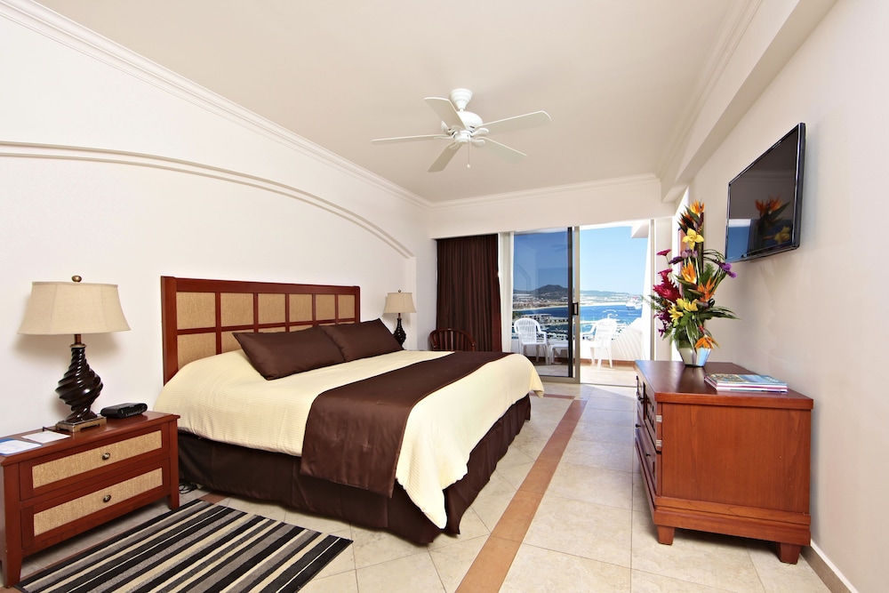 ROOM, BAY VIEW