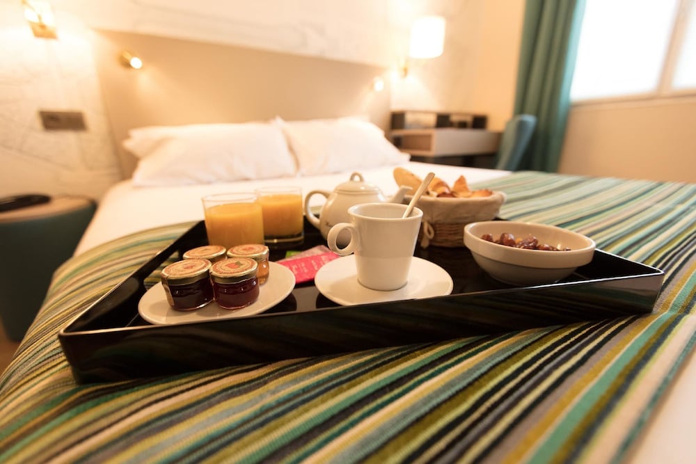 Hotel Montbriand Antony 36/44