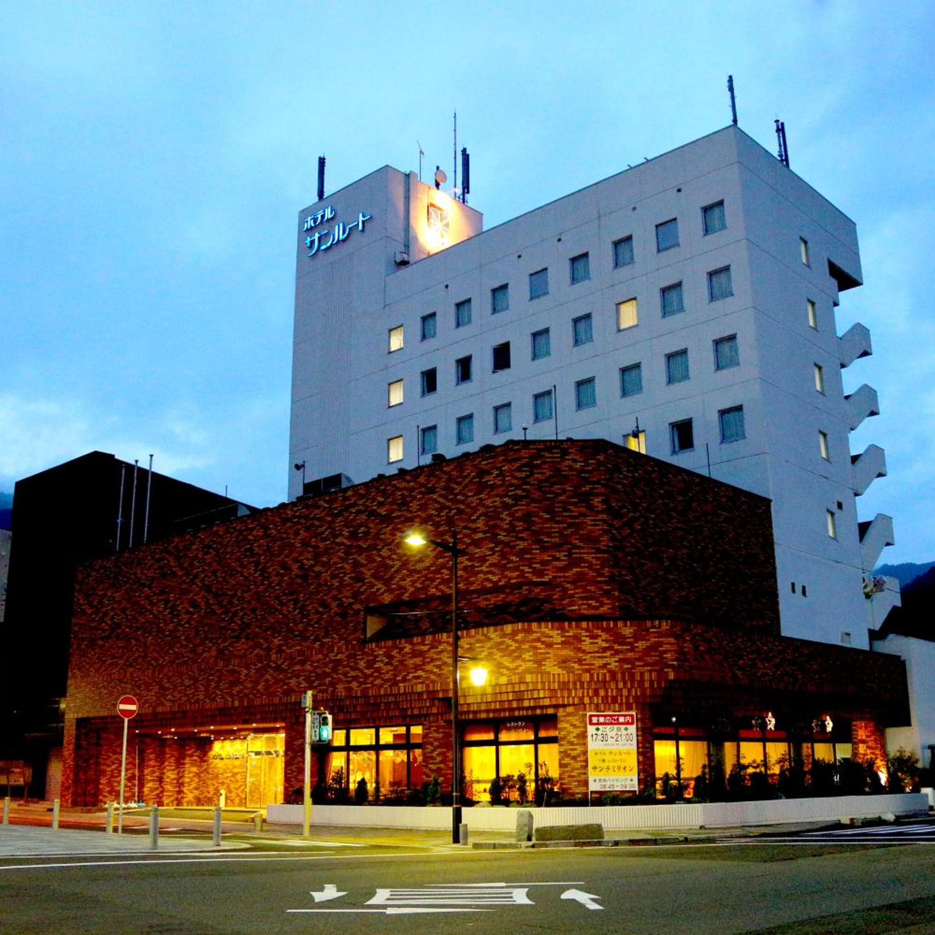 Hotel Crown Hills Kamaishi (Formerly: Hotel Sunroute Kamaishi) 3/39