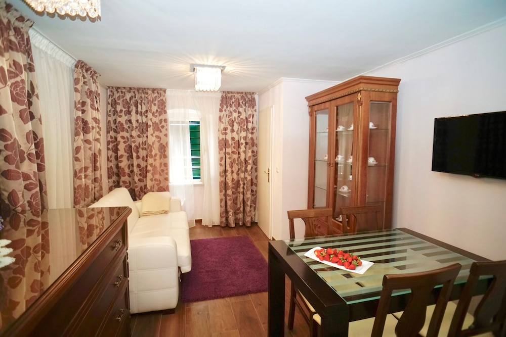 VILLA RUSTICA DALMATIA 31/50