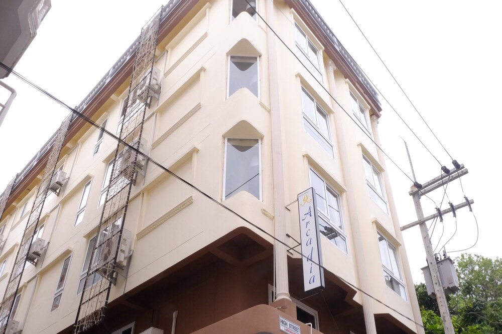 Arcadia Maephim Serviced Apartment 3/50