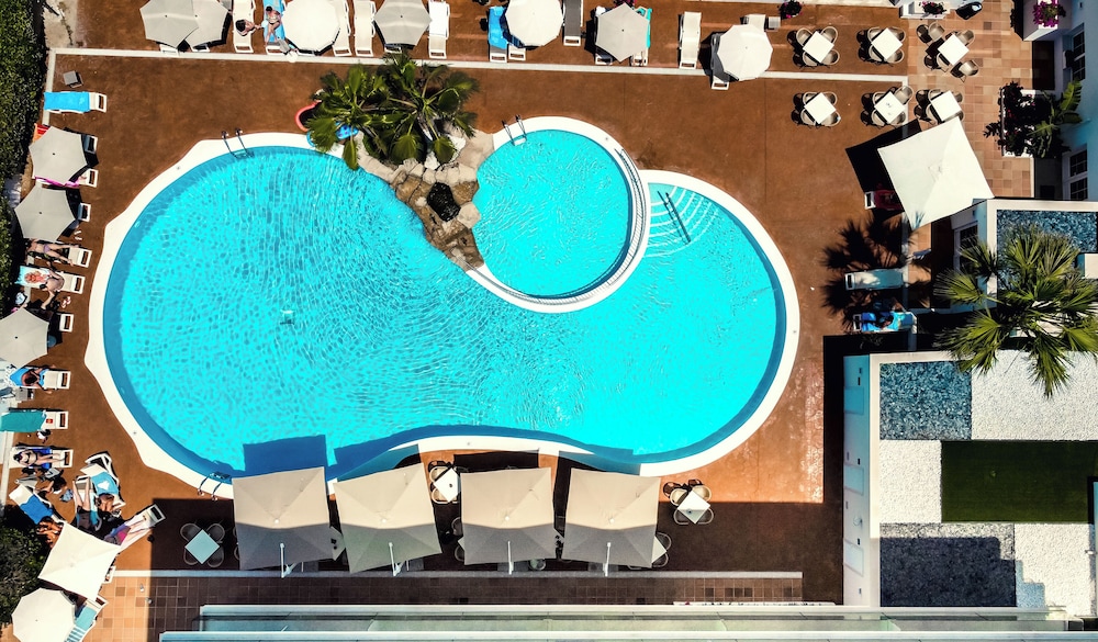 Hotel Capricho 42/60