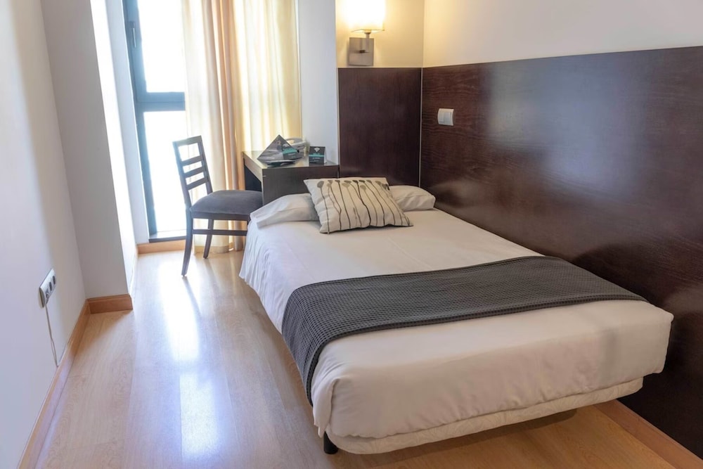 Hotel Cardena 37/68
