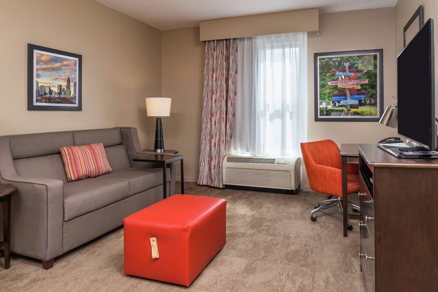 Hampton Inn & Suites Charlotte-Arrowood 34/61