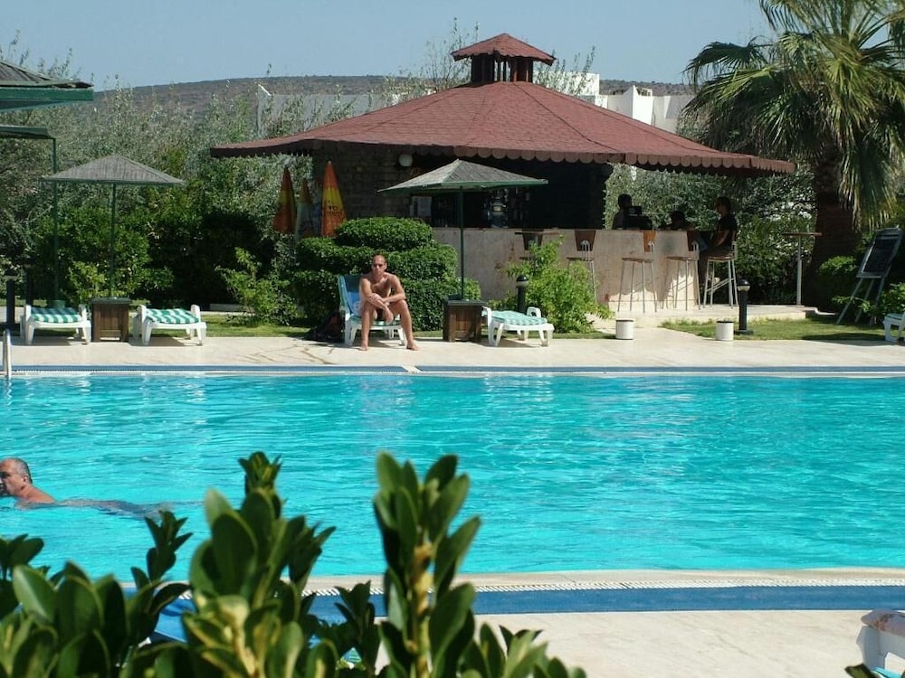 Babaylon Hotel 32/36
