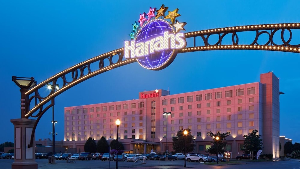 Harrah's Joliet - A Caesars Rewards Destination 2/70