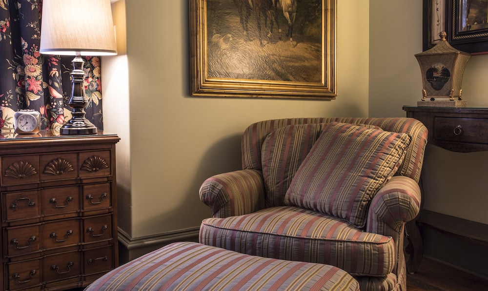 The Chanler at Cliff Walk 50/82