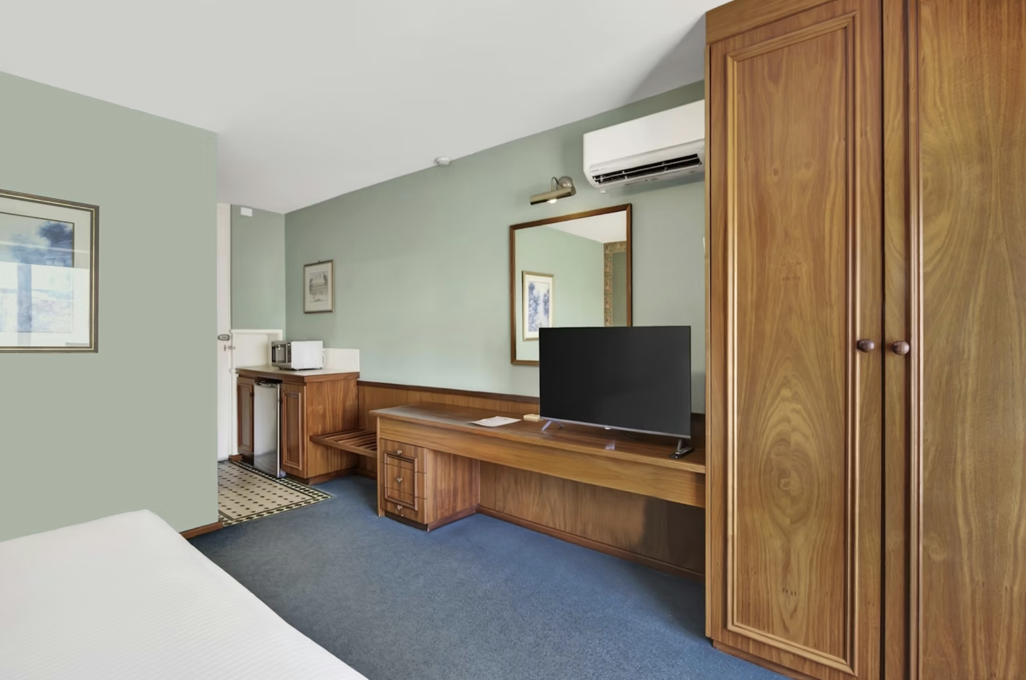 Lobby at Clifton Motel & Grittleton Lodge (ex The Clifton), BUNBURY
