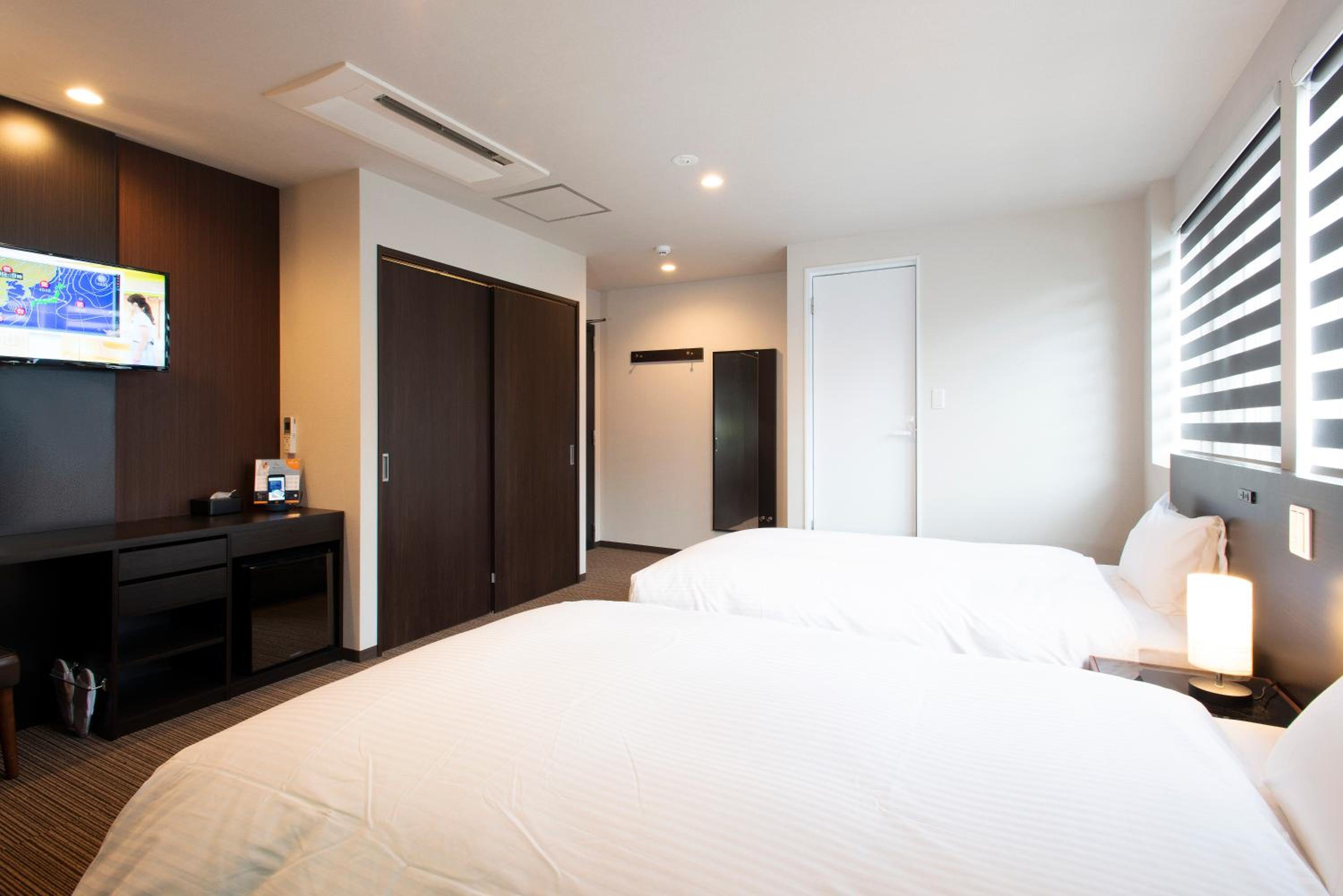 Deluxe, Twin Beds