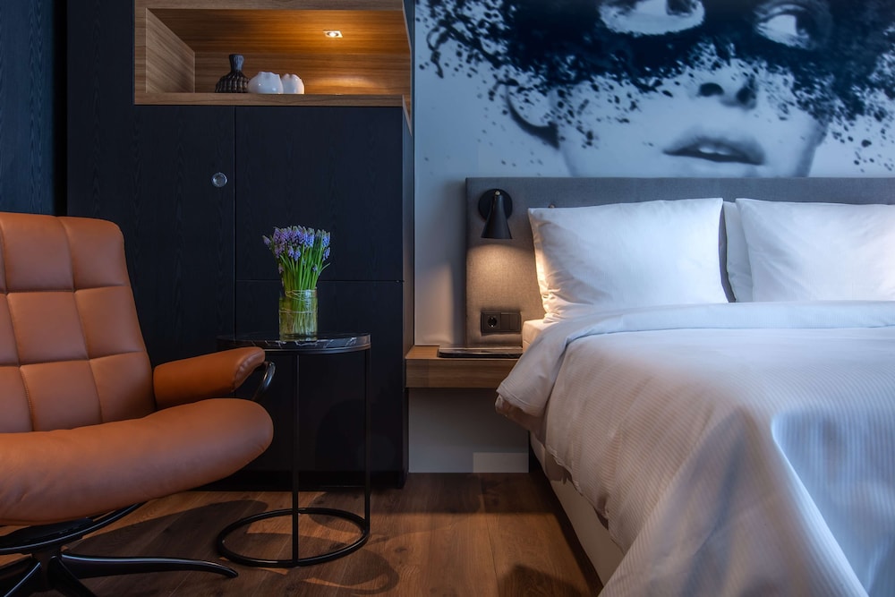 غرفة سوبيريور بإطلالة على الحديقة، Radisson Blu Hotel Cologne 4/9