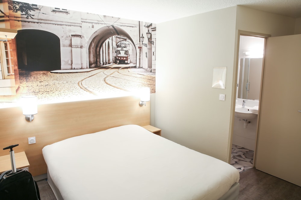 INN DESIGN HOTEL CHATEAUBRIANT 6/37