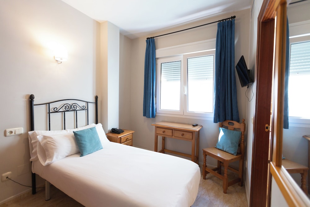 Hotel Mediterraneo 20/50