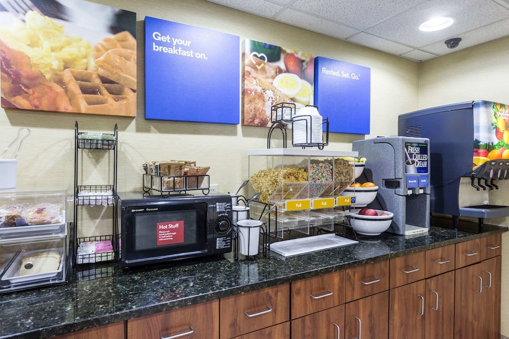 Comfort Inn Decatur Priceville 39/49