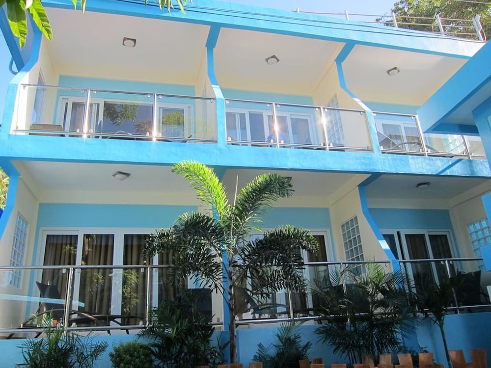 Montani Beach Resort 1/49