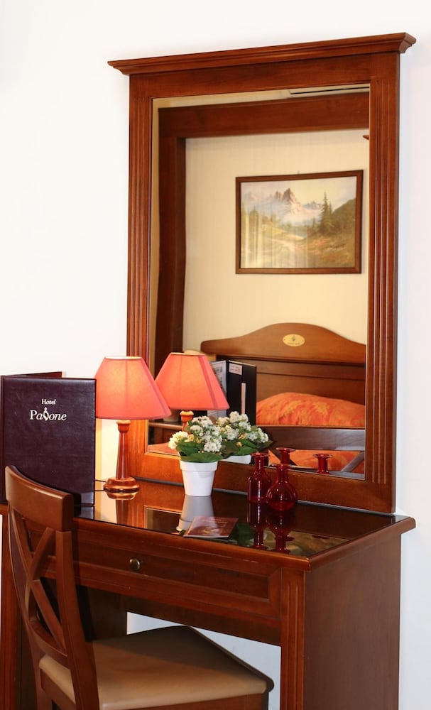 HOTEL PAVONE 39/45
