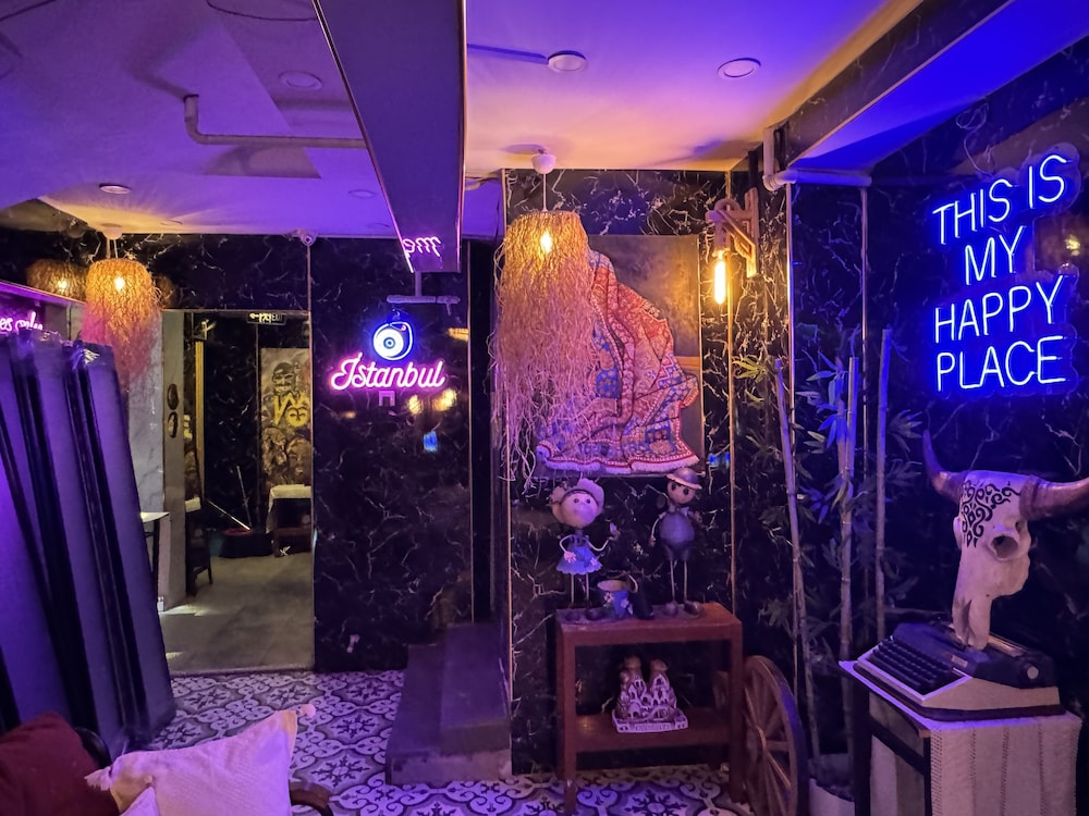 The Little Prince Hotel 22/48