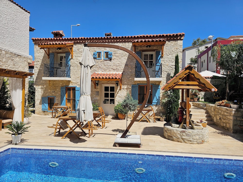 Kugu Urla Otel 2/50