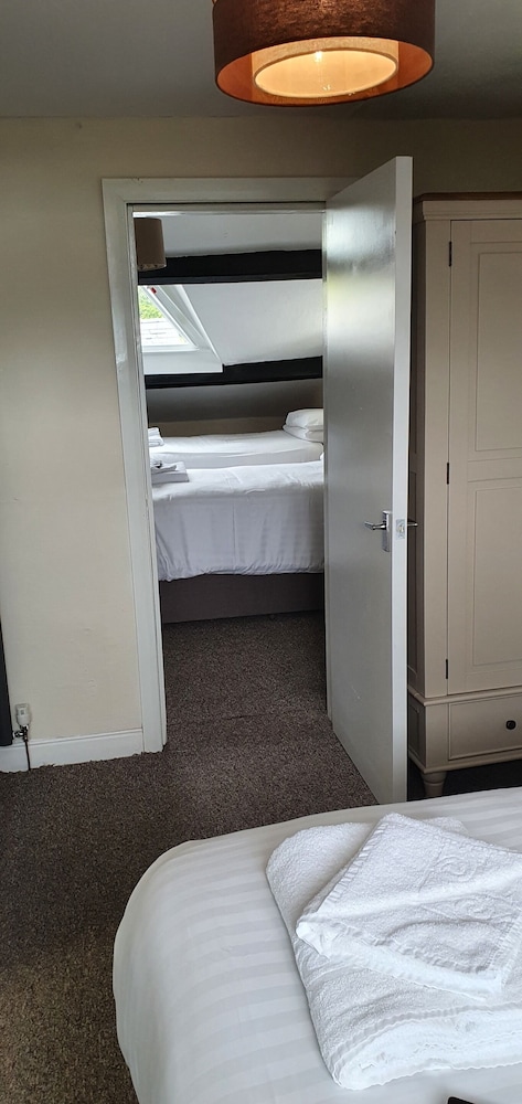 The Silverdale Hotel 18/46