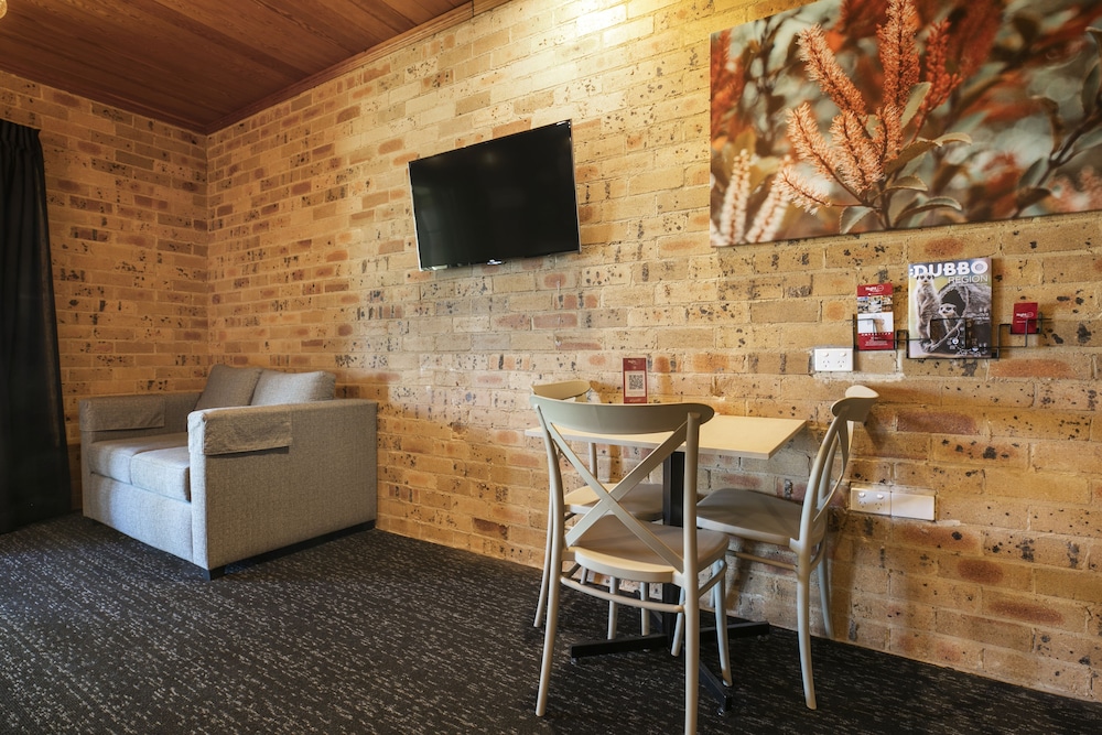 Macquarie Inn 55/66
