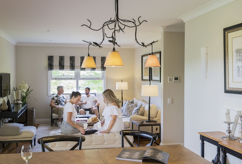 Spicers Clovelly Estate 50/73