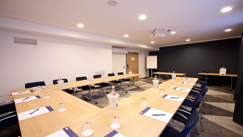 Holiday Inn Express Saarbrucken 48/57