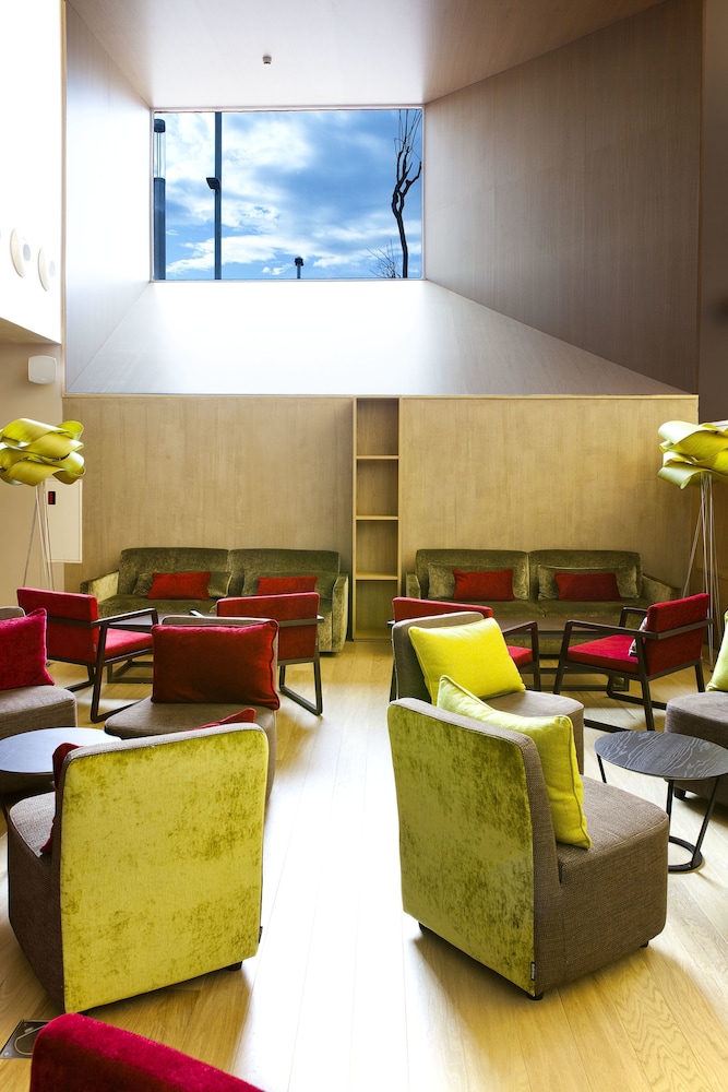 Atenea Port Mataro Hotel 45/65