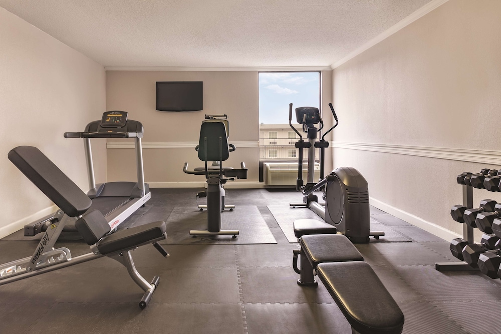 Country Inn Suites By Radisson North Little Rock 17/30