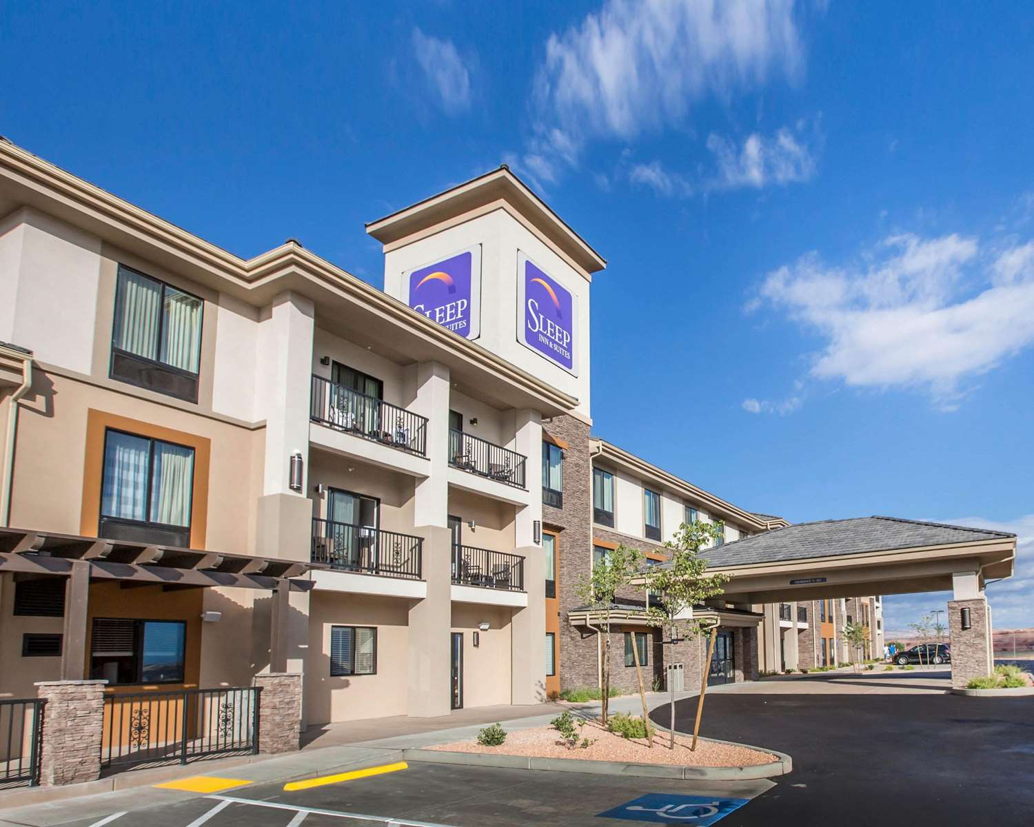 Sleep Inn & Suites Page at Lake Powell 3/51