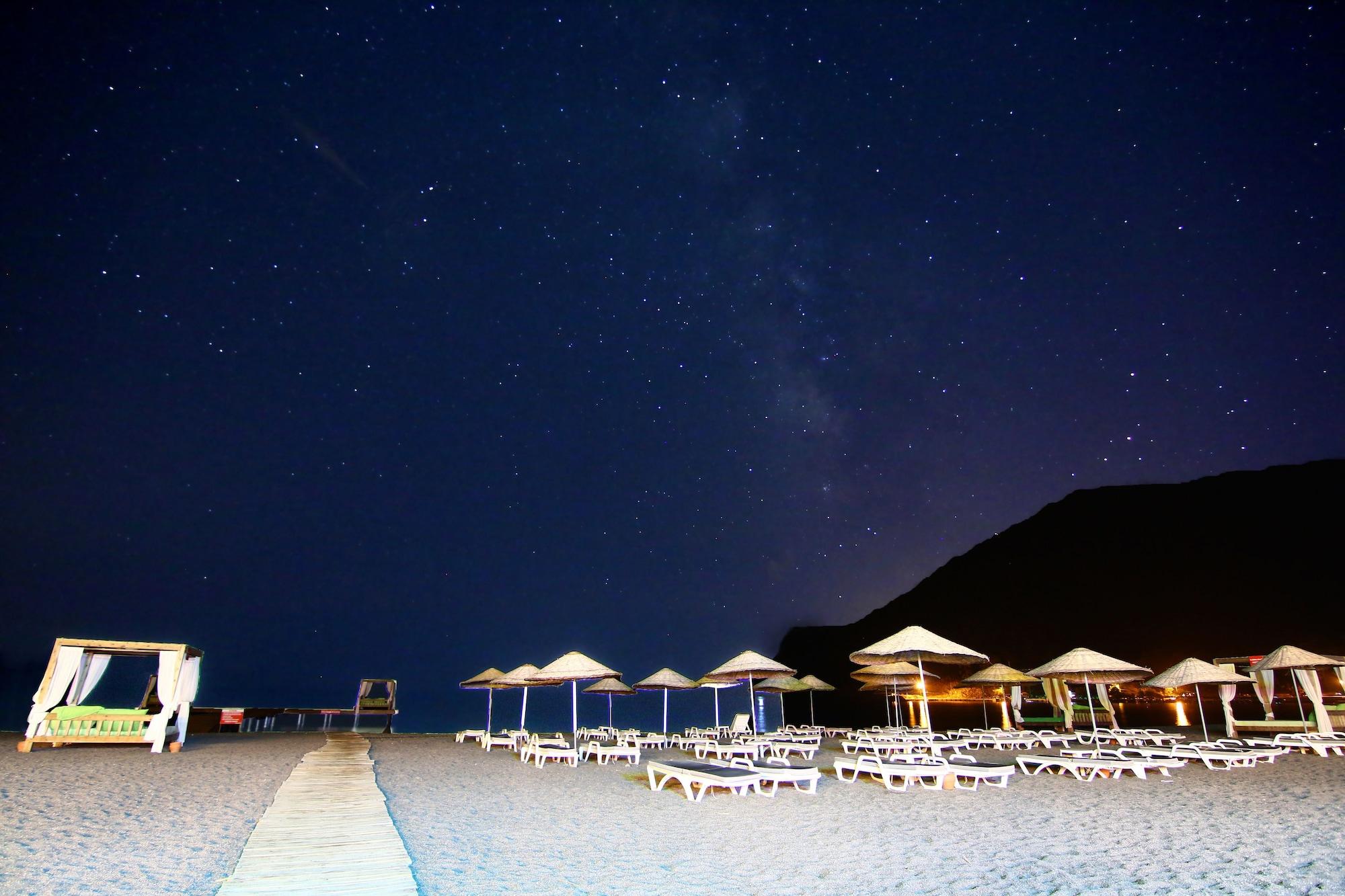 Ekincik Beach Hotel 10/20