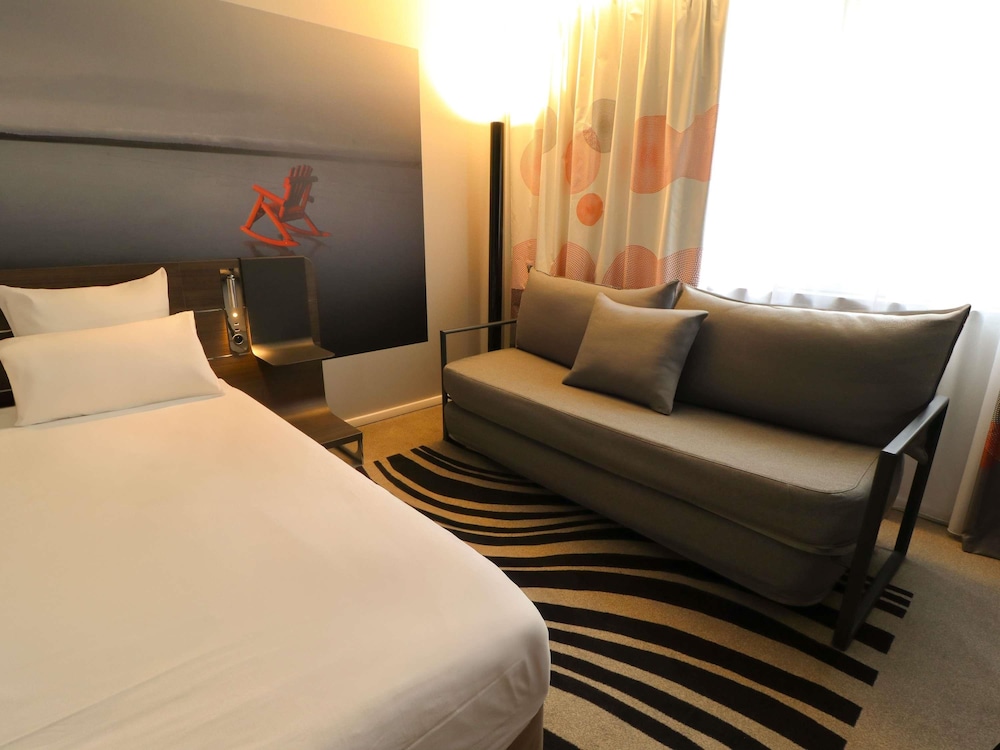 NOVOTEL LIMOGES LE LAC 44/72