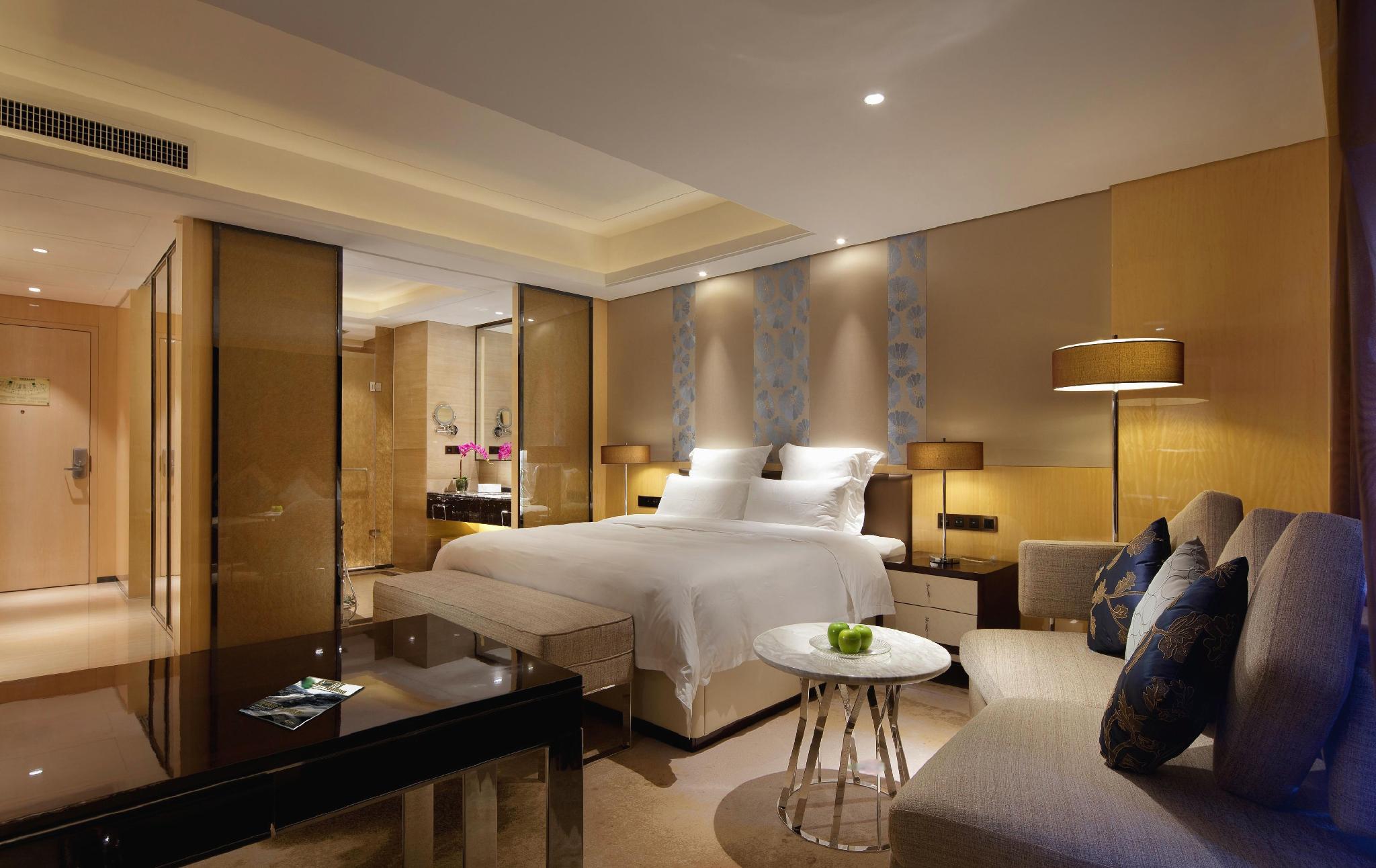 Guolong Hotel 11/33