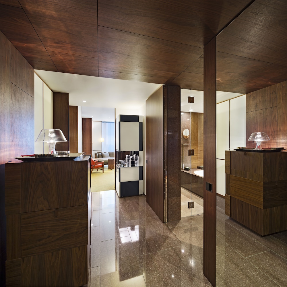 Andaz Tokyo Toranomon Hills 36/69