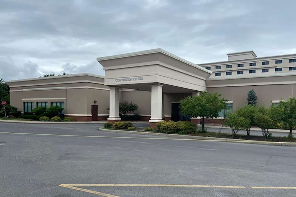 Randolph Hotel Liverpool/Syracuse/Airport West, Trademark 58/63